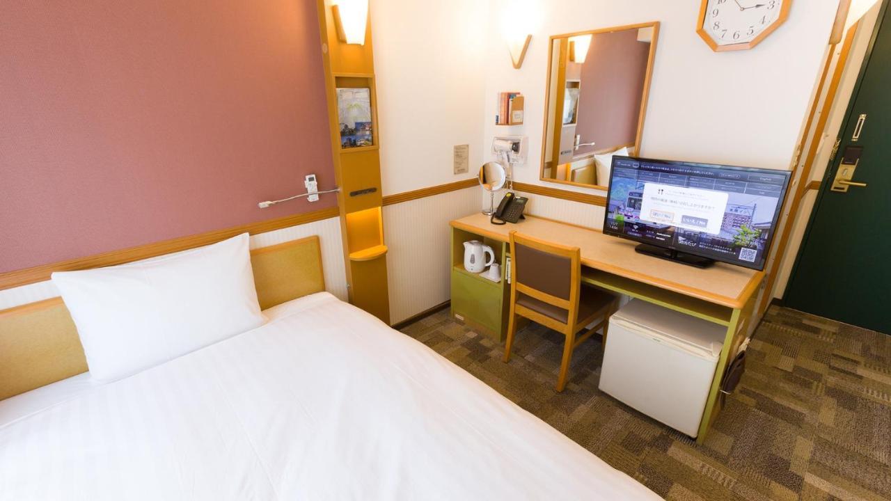 Toyoko Inn Hakata-Eki Bus Terminal Mae Fukuoka  Buitenkant foto